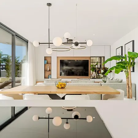 Higueron West Comfort And Luxury With Sea Views * 푸엔히롤라