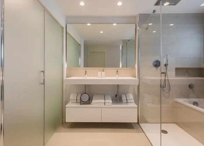 Apartment Higueron West Comfort And Luxury With Sea Views